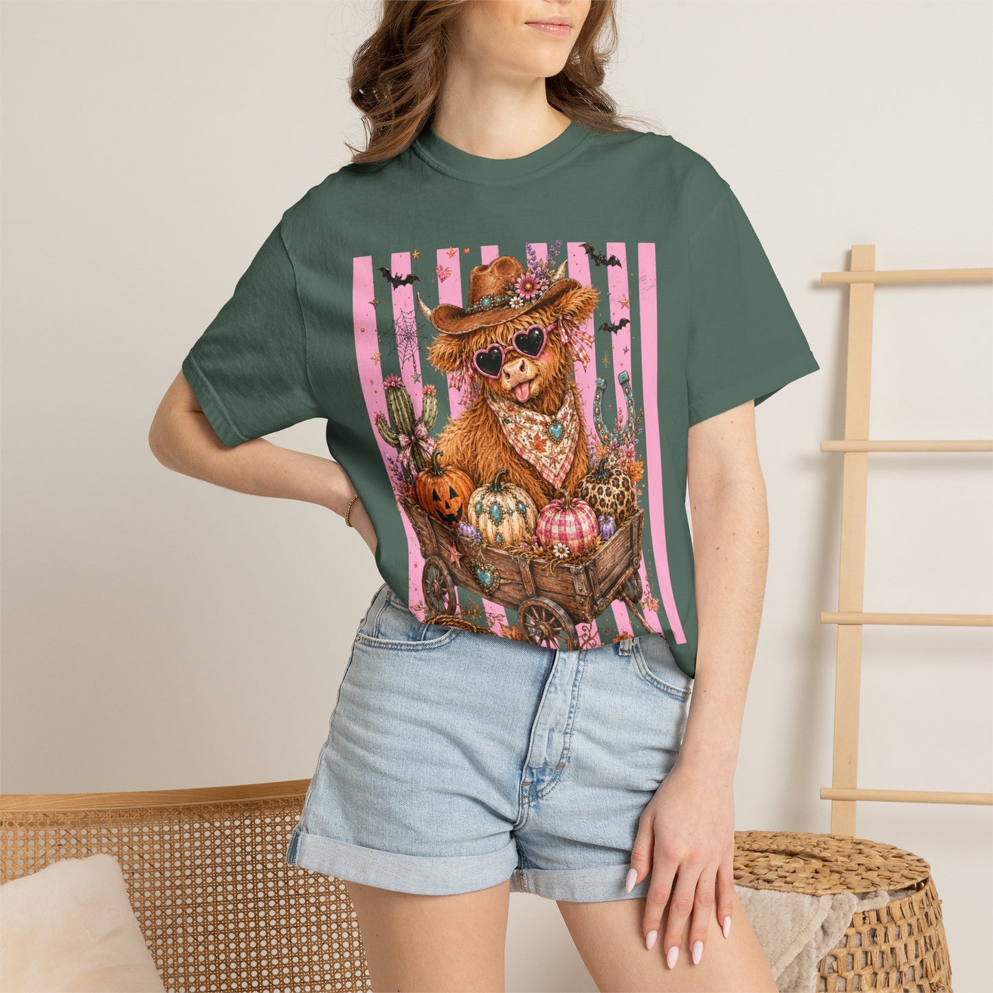 Fall Highland Cow Wagon | Comfort Colors Tee